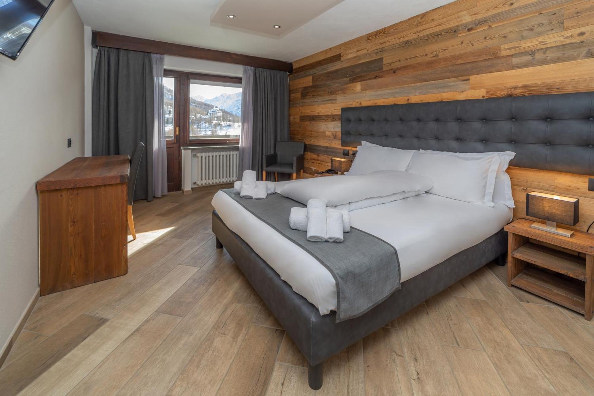 Hotel Gran Roc Colle Colle Sestriere Екстериор снимка