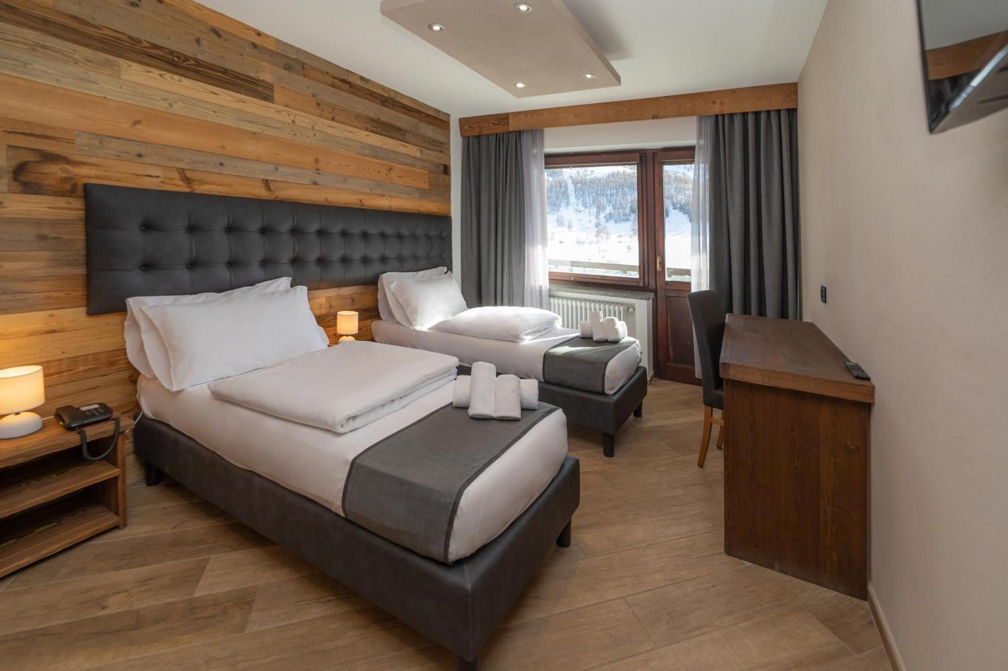 Hotel Gran Roc Colle Colle Sestriere Екстериор снимка