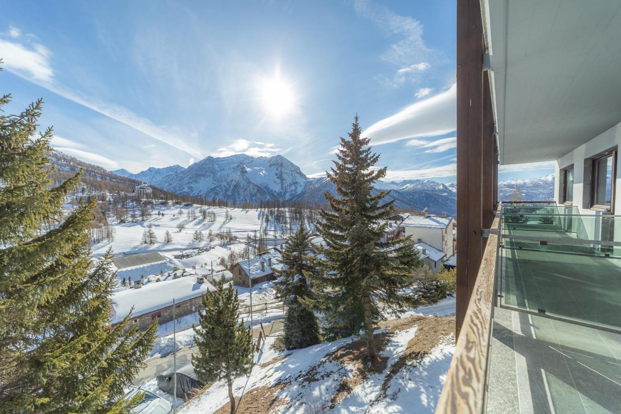 Hotel Gran Roc Colle Colle Sestriere Екстериор снимка